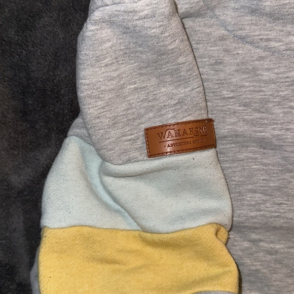 Wanakomen women’s quarter zip size xs - Picture 5 of 8